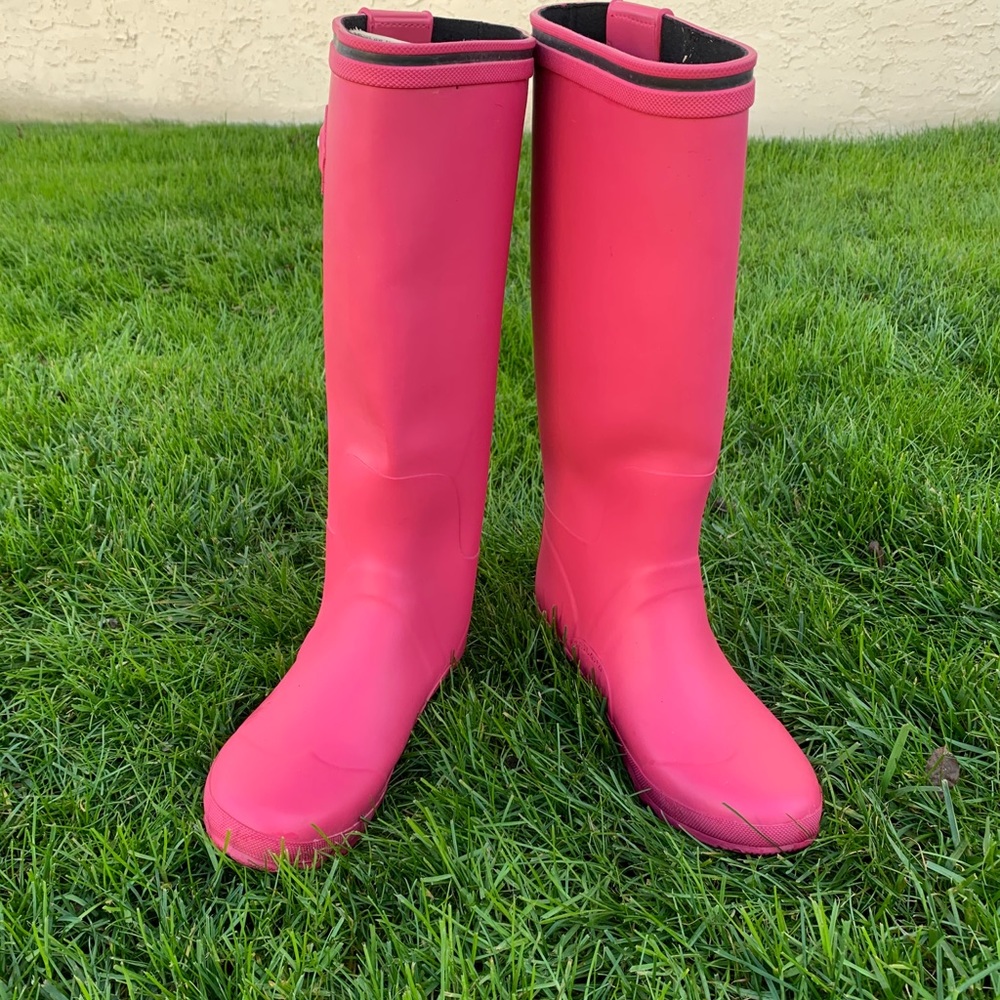 Super dry pink rain boots US woman's size 9 Made in Japan